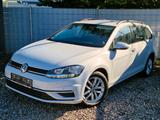 Volkswagen Golf VII Variant METALLIC WEISS Business-Paket - mit Benzin-Antrieb: Weiß, Metallic