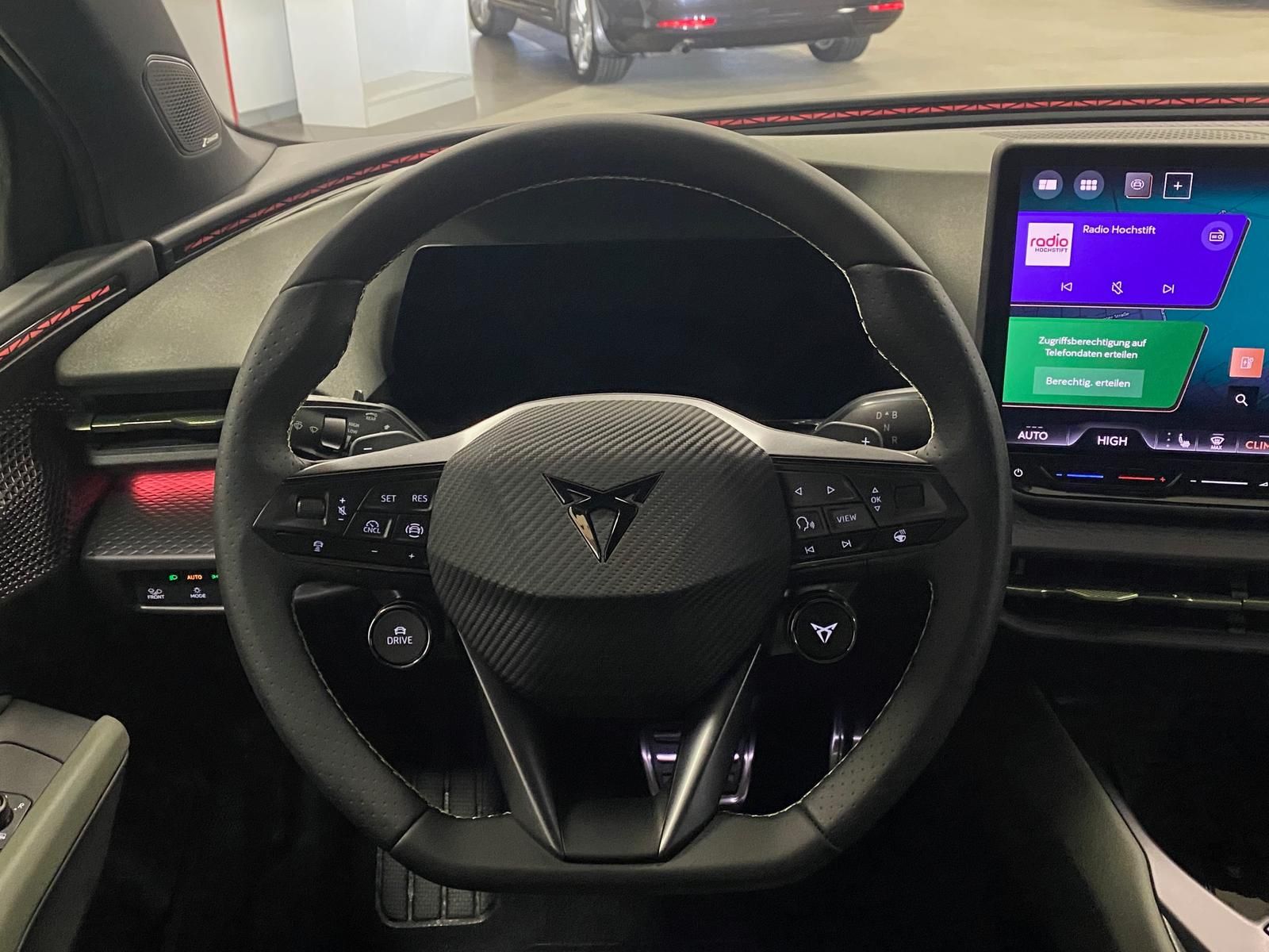 Fahrzeugabbildung CUPRA Raval VZ Extreme 226PS+360°+DCC+MATRIX+ACC+NAVI+