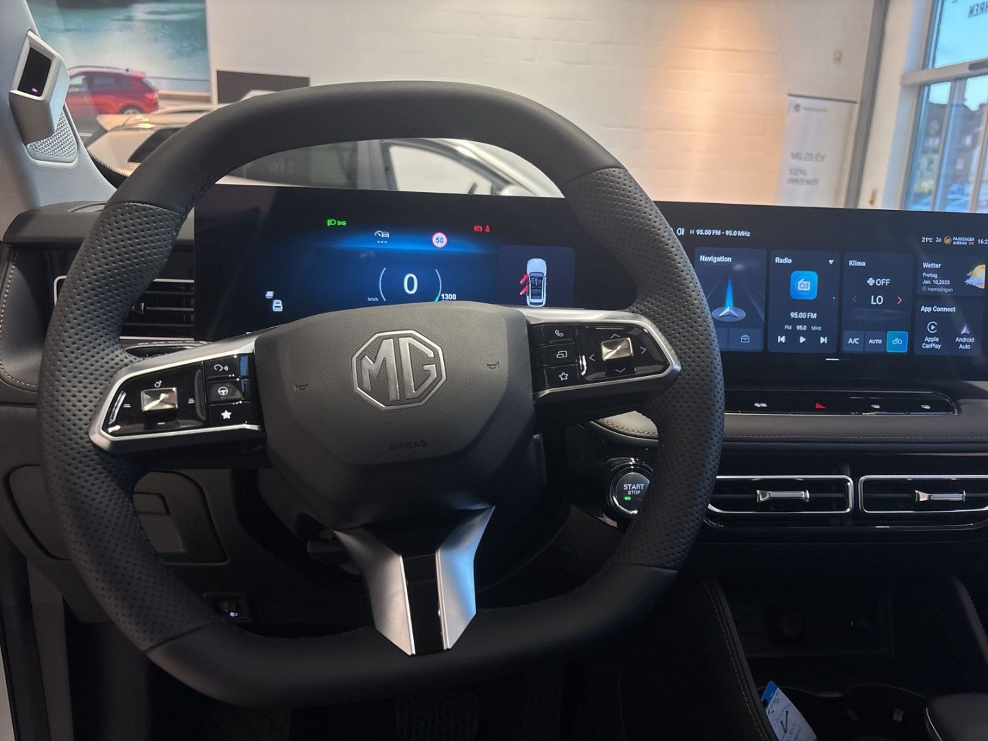 Fahrzeugabbildung MG HS Luxury Automatik FINANZIERUNGSANGEBOT