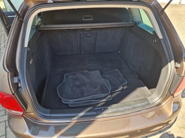 Volkswagen Golf 2010 — photo 29