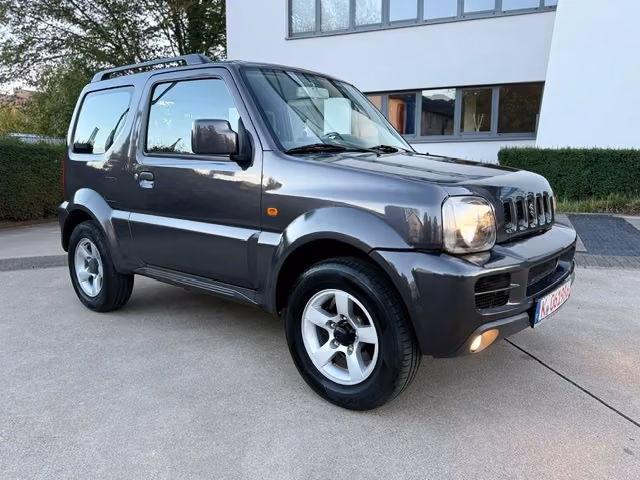 SUZUKI JIMNY RANGER 1.3 VVT 86ch 4X4 BVA - CAMÉRA DE RECUL - CLIMATISATION - JANTES ALLIAGE - ATTELAGE AMOVIBLE