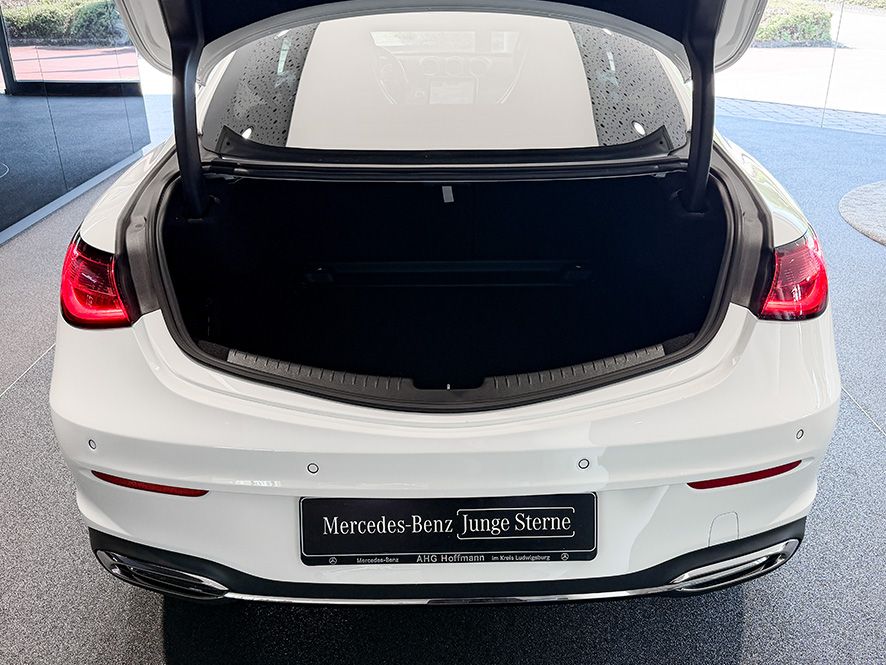 Mercedes-Benz CLE 200 Coupe 4M AVANTGARDE DIGIL MBUX DISTRONIC foto 17