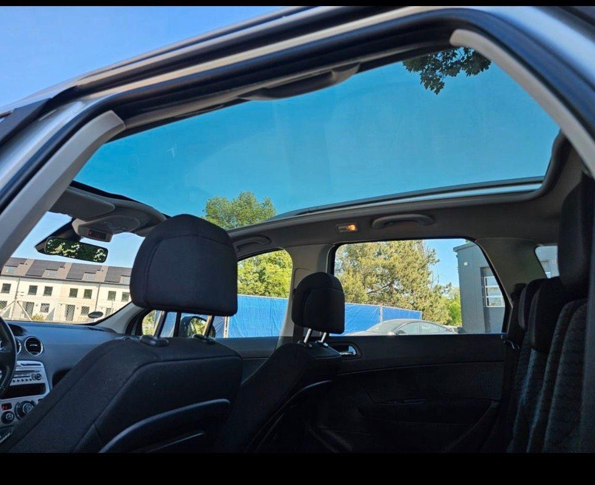 Peugeot 308 2009 — photo 10