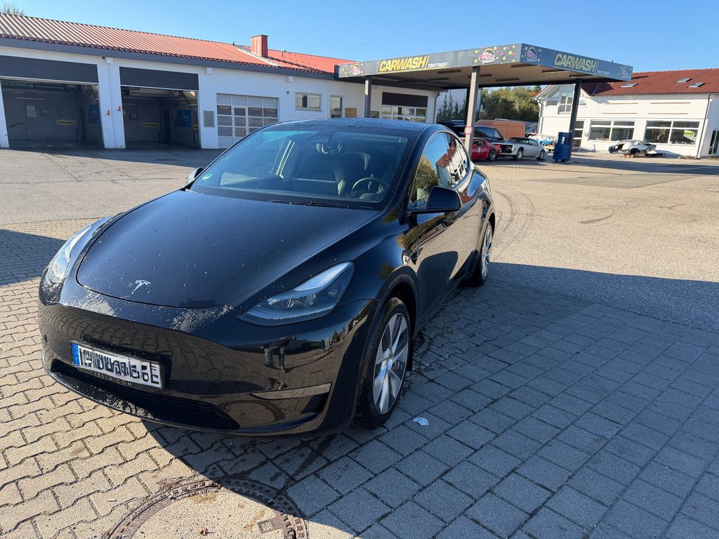 Image of Tesla Model Y