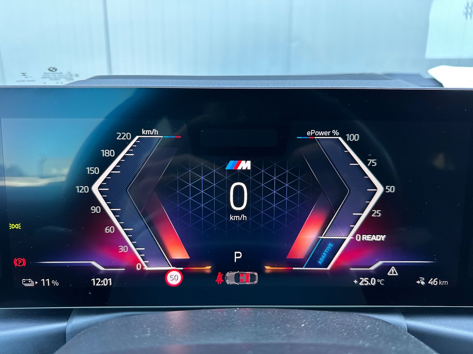 Fahrzeugabbildung BMW i4 eDrive40 Gran Coupe M-Sport NAV+LED+KAM+ACC
