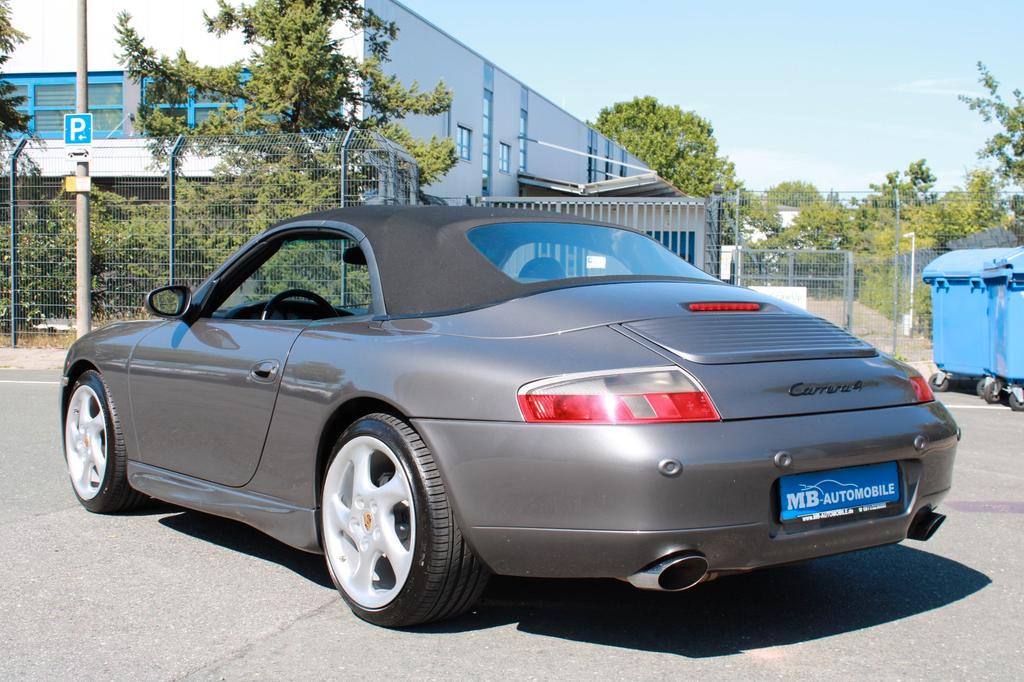 Porsche 996