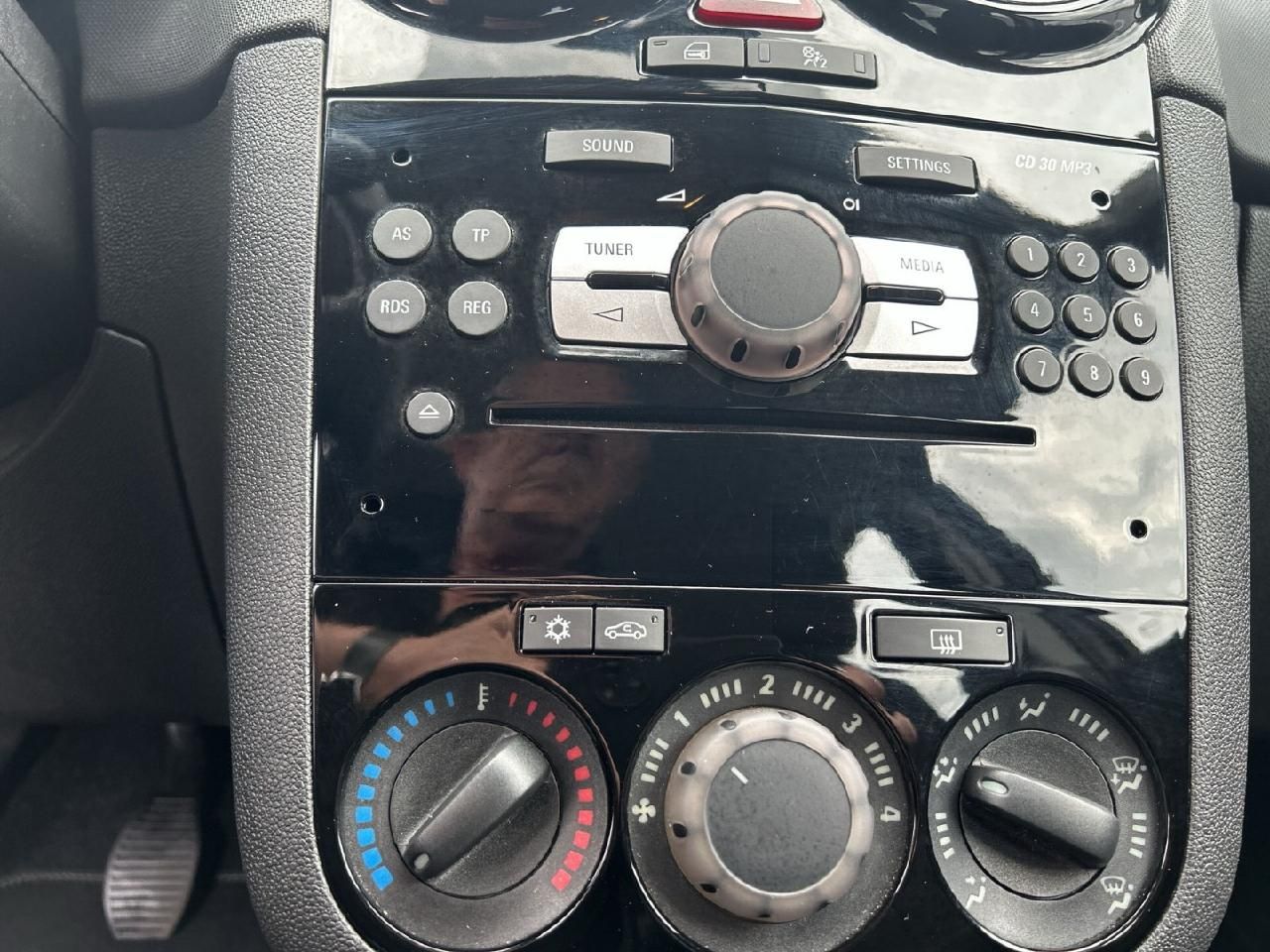 Fahrzeugabbildung Opel Corsa D Energy