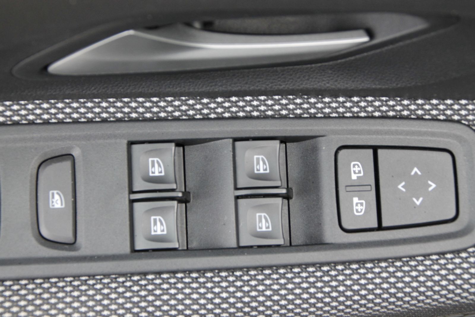 Fahrzeugabbildung Dacia Jogger Expression TCe 100 ECO-G