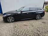 BMW 330i M Sport Touring Kombi Laser Licht... - BMW 330 in Dortmund