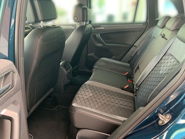 Fahrzeugabbildung Volkswagen Tiguan R-Line 2,0 l TSI OPF 4MOTION 140 kW (190