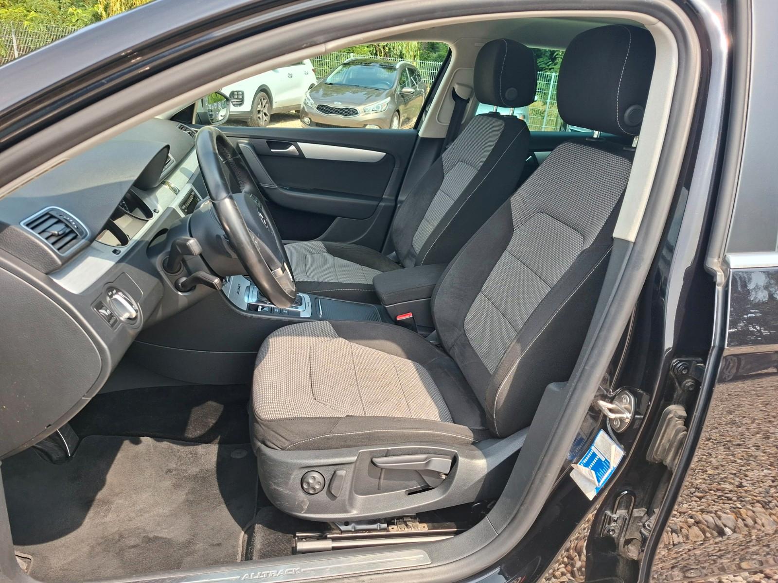 Volkswagen Passat Alltrack 2013 — photo 16