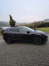 Nissan Qashqai 1.3 DIG-T Visia Visia - Nissan Qashqai von privat