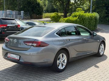 Opel Insignia - 11