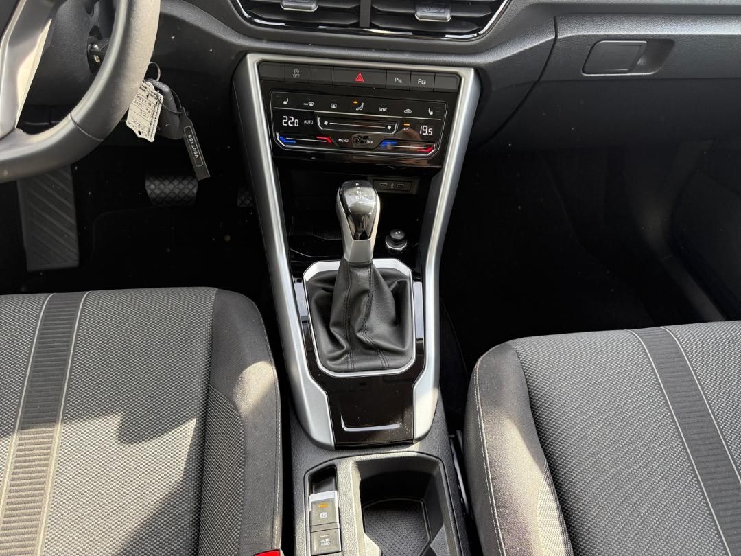T-ROC Life 1,5 TSI DSG Navi Kamera LED ACC
