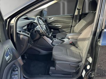 Ford Kuga - 9