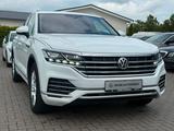 Volkswagen Touareg Atmosphere Innovision 4M AHK*PANO*LUFT* - Volkswagen Touareg: Weiß