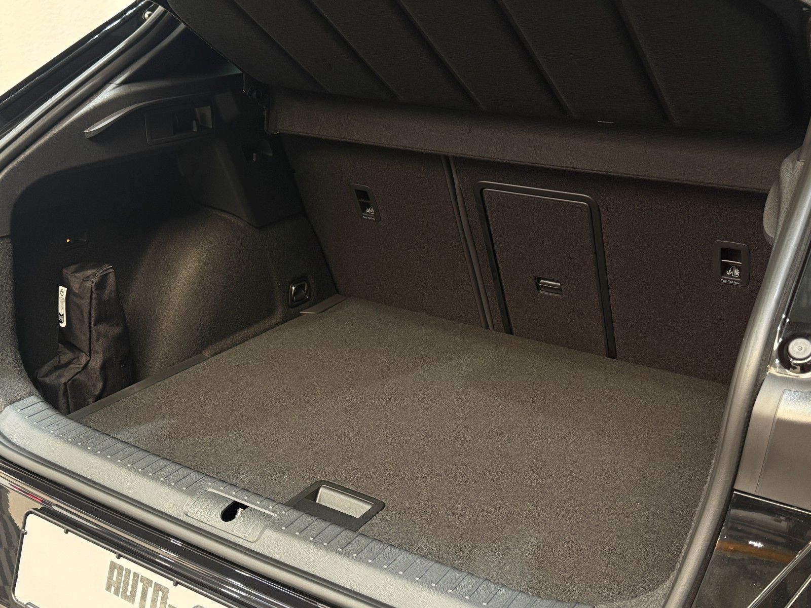 Fahrzeugabbildung CUPRA Formentor 2.0 4Drive, AHK