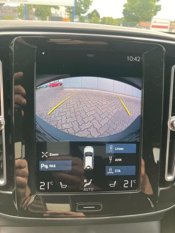 XC 40 D3 Momentum Pro AWD