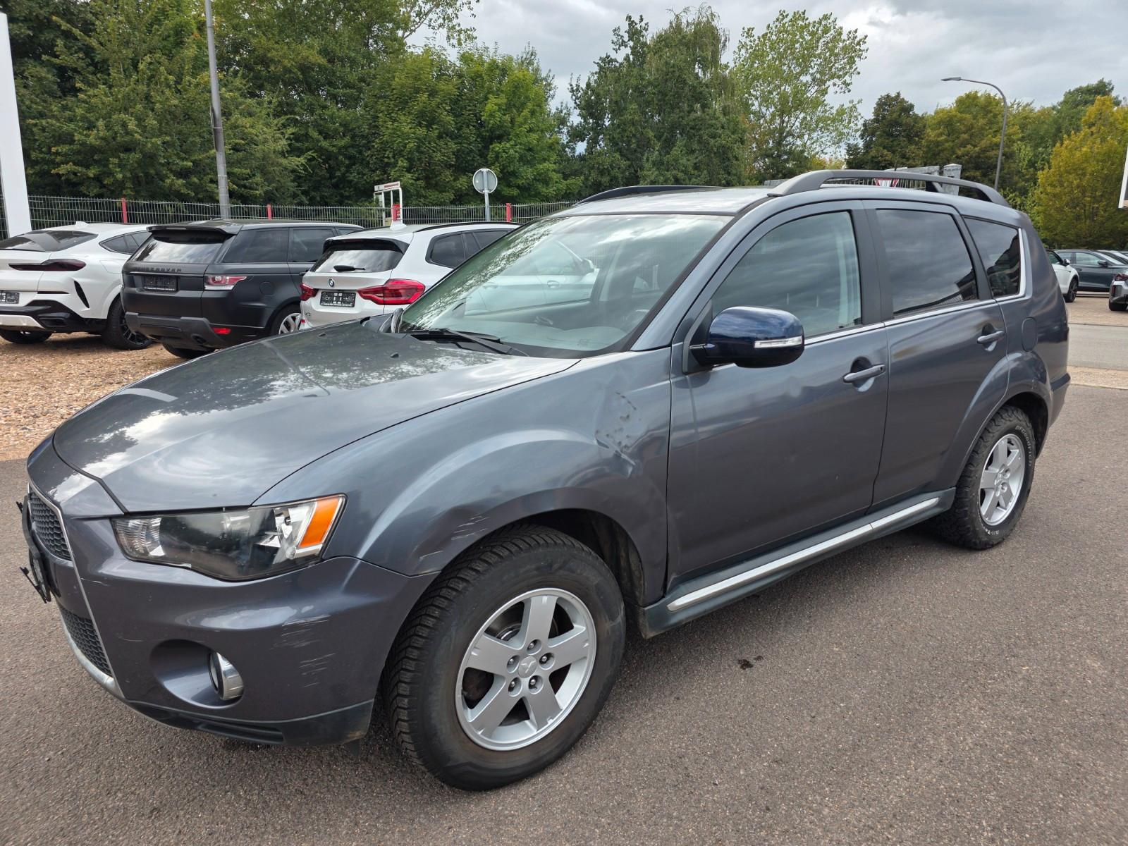 Mitsubishi Outlander Invite 4WD * Turboschaden *