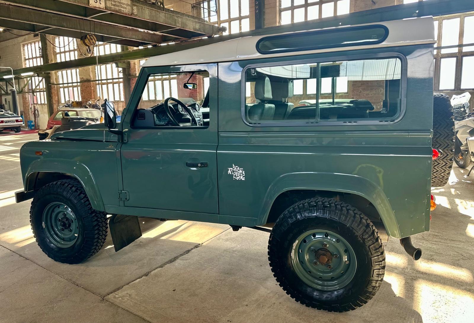 Land Rover Defender 90 E Station Wagon TD4 2.Hd TOP Zustand