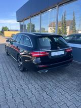 Mercedes-Benz E 220 d T Autom. -8-fach bereift  - Mercedes-Benz E 220 Gebrauchtwagen in Mannheim