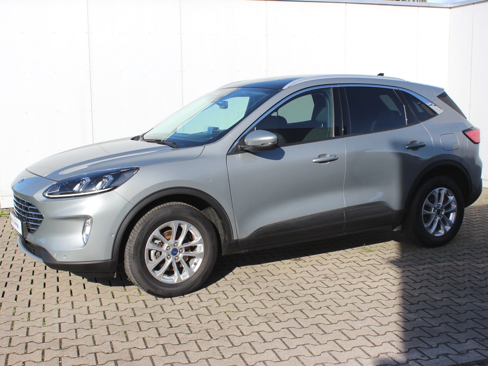 Fahrzeugabbildung Ford Kuga Titanium 1,5 EcoBoost Start/Stopp
