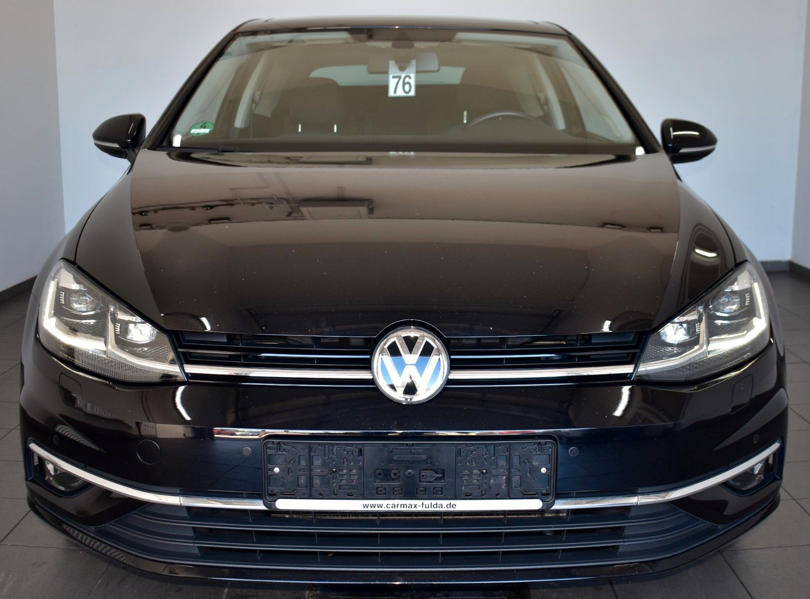 Fahrzeugabbildung Volkswagen Golf VII Lim. Highline T.Leder,Navi,LED,Panorama