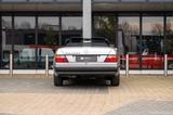 Mercedes-Benz E 300 CE-24 Cabrio - Mercedes-Benz E 300 mit Benzin-Antrieb: Cabrio