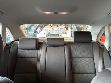 Audi A4 Lim. *TEMPOMAT*KLIMAAUTOMATIK*SitzHZ*