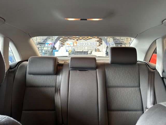 Audi A4 Lim. *TEMPOMAT*KLIMAAUTOMATIK*SitzHZ*