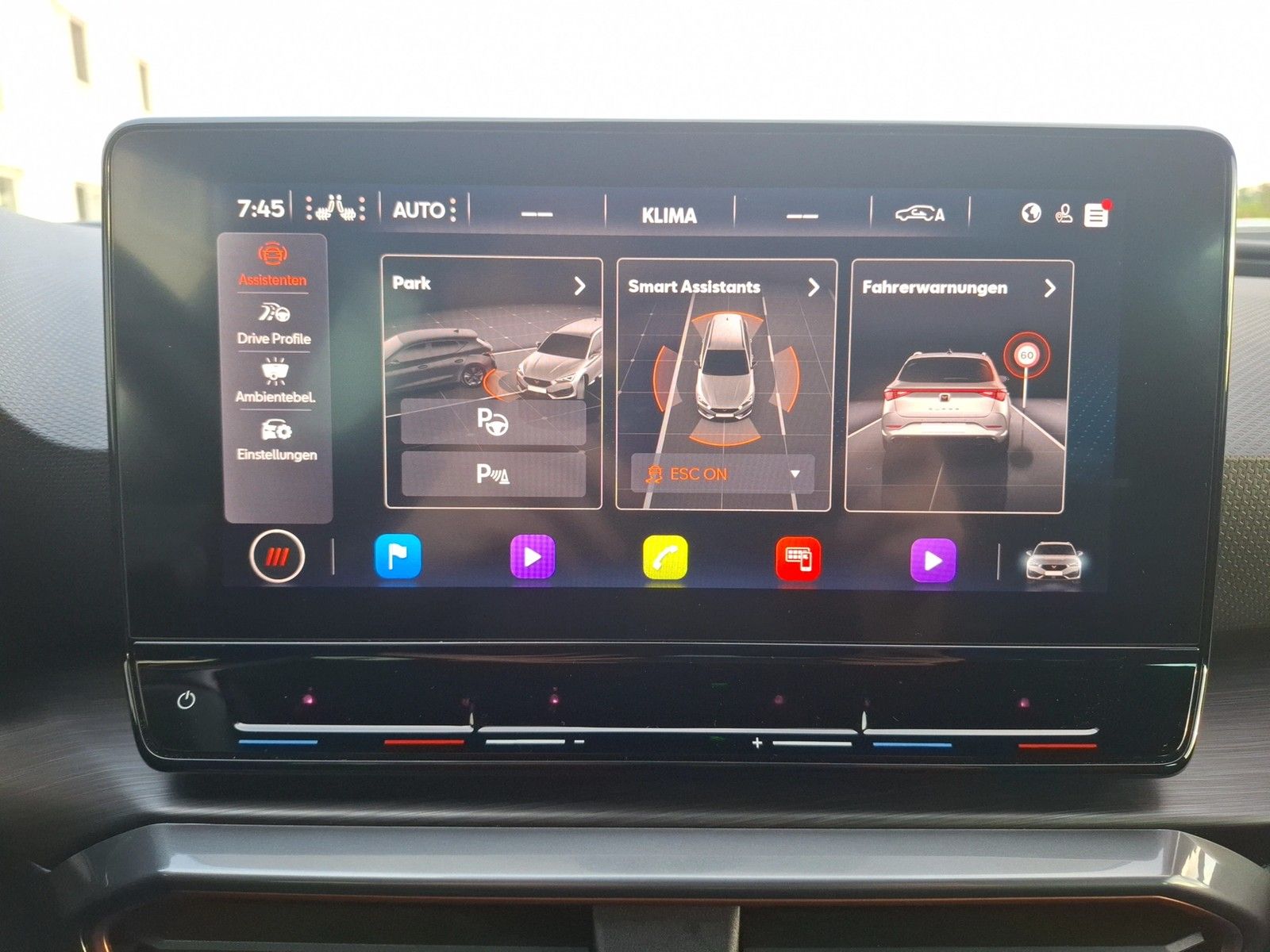 Fahrzeugabbildung CUPRA Leon ST VZ 4Drive DSG LED AHK Navi AID ACC RFK S