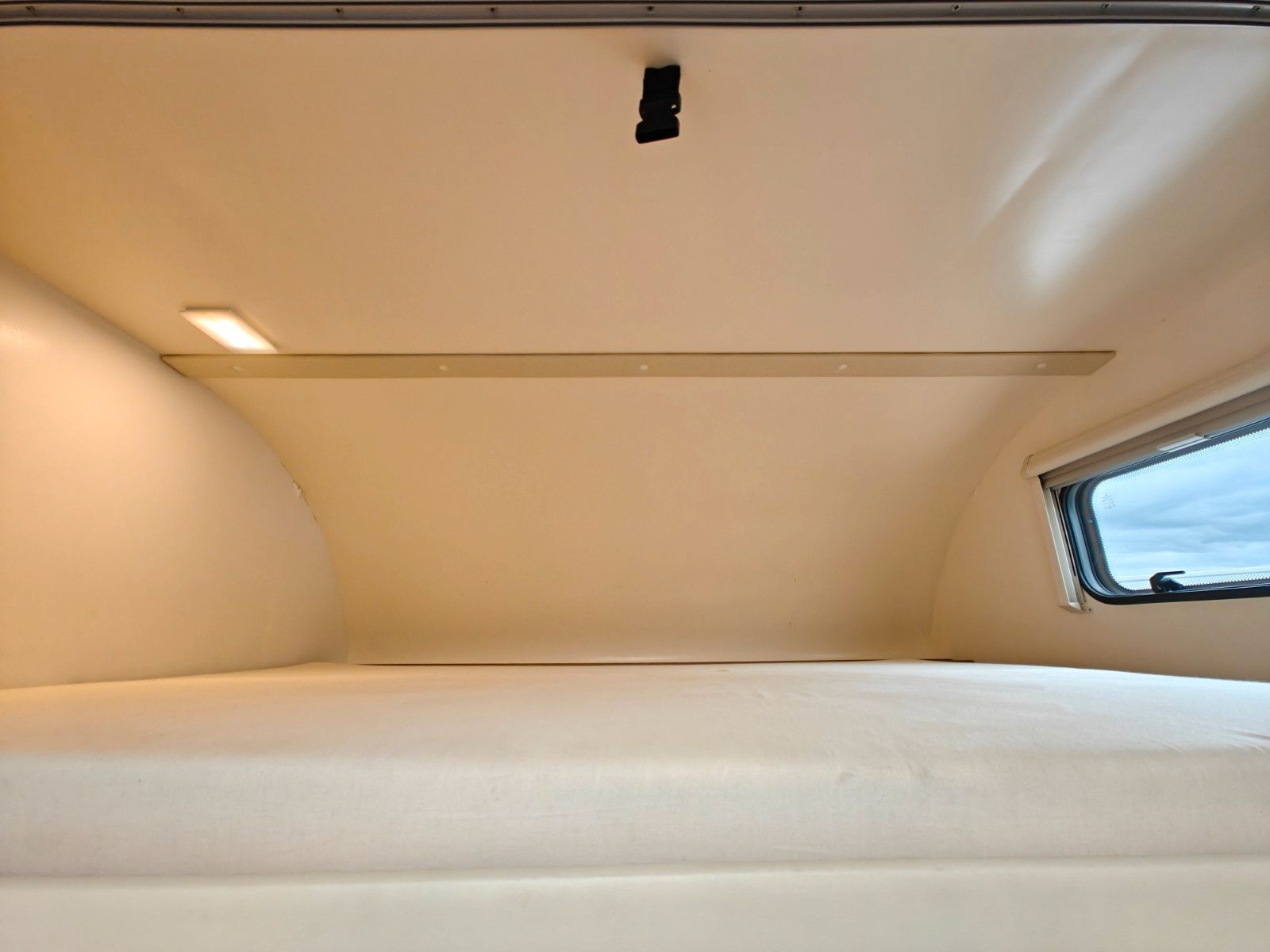 Fahrzeugabbildung Roller Team Kronos 275 - SAT, TV, Solar, 6 Sitz/Schlafplätze