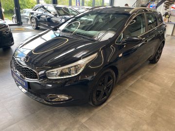 Kia Ceed Sportswagon FIFA World Cup Edition *AHK*LKH
