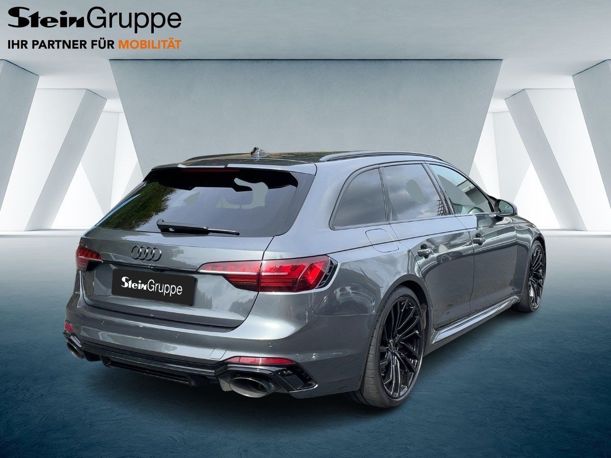 Audi RS 4 Avant 2.9 quattro MATRIX+B&O+APP+AHK+LEDER foto 4