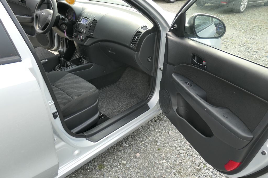 HYUNDAI i30 Edition+ | Klima | HU neu | 95.000 km, Ansicht 11