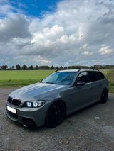 BMW e91 330i - BMW 330 aus 2006: 330i