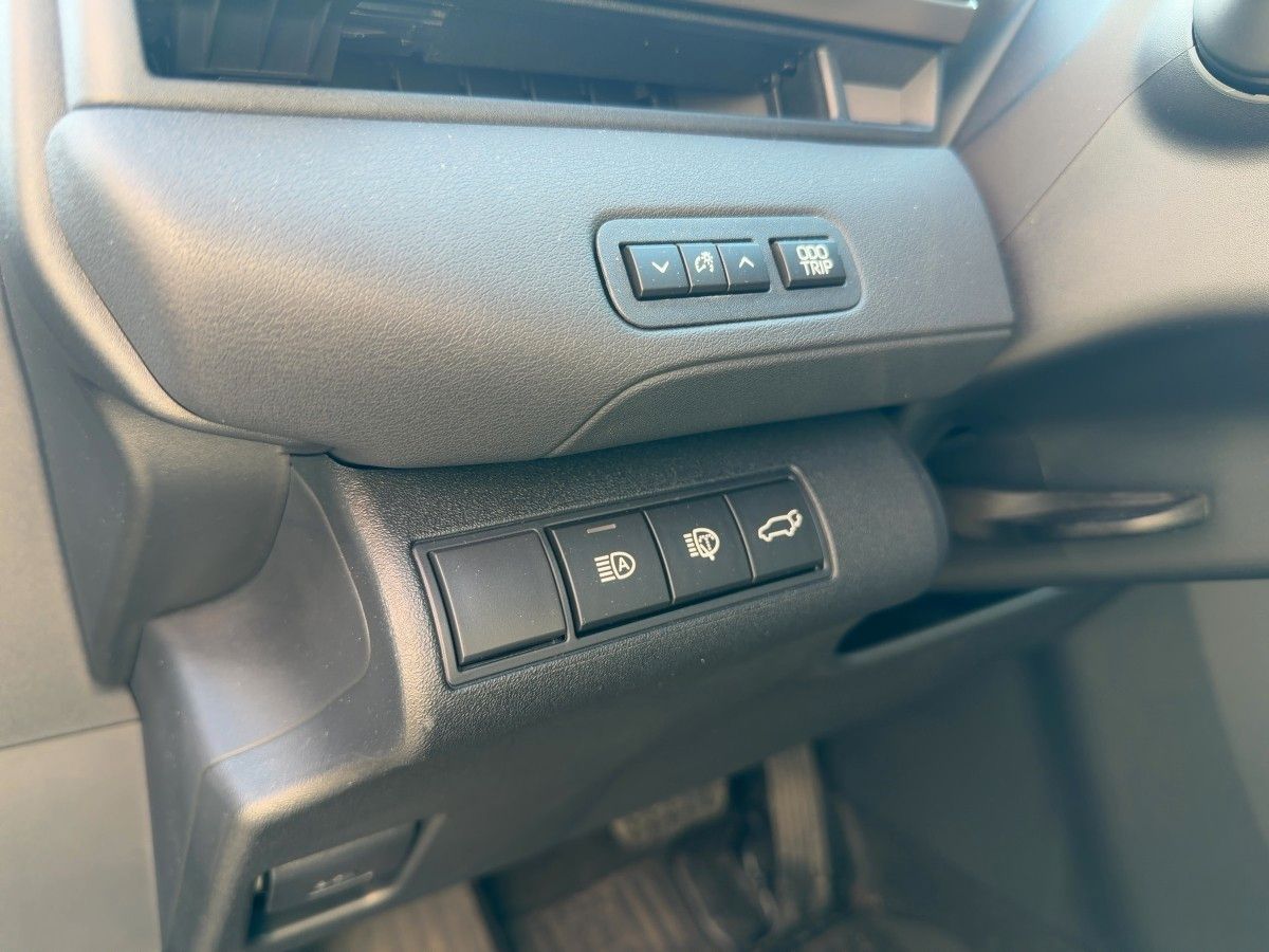 Fahrzeugabbildung Toyota bZ4X 73 kWh Teamplayer *PDC+ACC+SHZ+LED+NAVI*