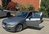 BMW E90 318D - BMW 318: 318d E90