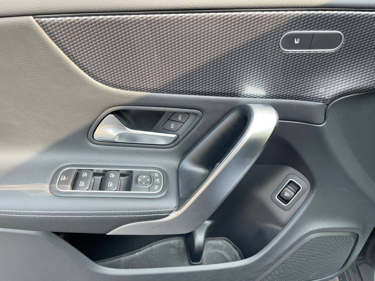 Fahrzeugabbildung Mercedes-Benz CLA 220 d Shooting Brake LED/Kamera/Navi/AHK