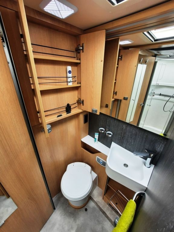 Fahrzeugabbildung HYMER / ERIBA / HYMERCAR B-Klasse ML T 780 BlackLine Verfüg./Sparen Sie 7