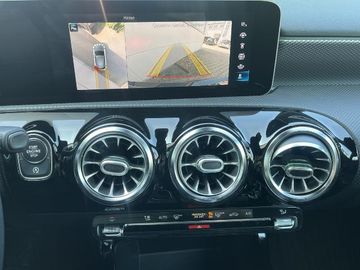 Bild 8 Mercedes-Benz A 200 Progressive - Navi - DAB - Allwetterreifen