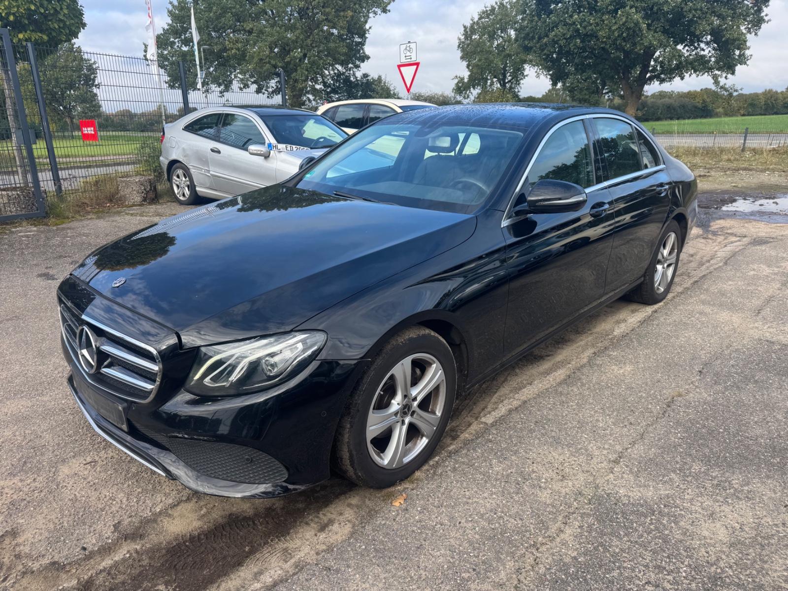 Mercedes-Benz E 220 D Avantgarde*Navi*Orginal Farbe*Top*LED*