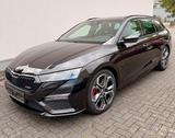 Skoda Octavia Combi RS Plus*Pano*ACC*