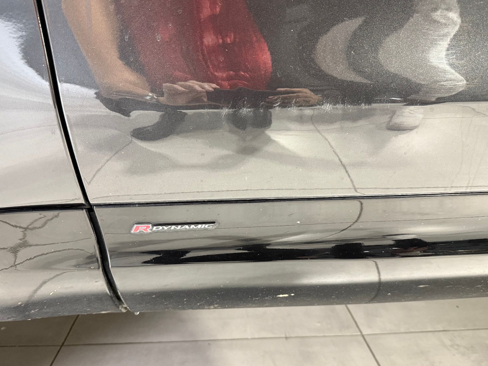 Fahrzeugabbildung Land Rover 5 R-Dynamic HSE D300/7-SITZER/PANO/3D-KAM/VOLL