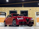 Alfa Romeo Giulia Ti Q4/MEMORY/ACC/NAVI/KAMERA/SHZ - Alfa Romeo Giulia Ti mit Benzin-Antrieb