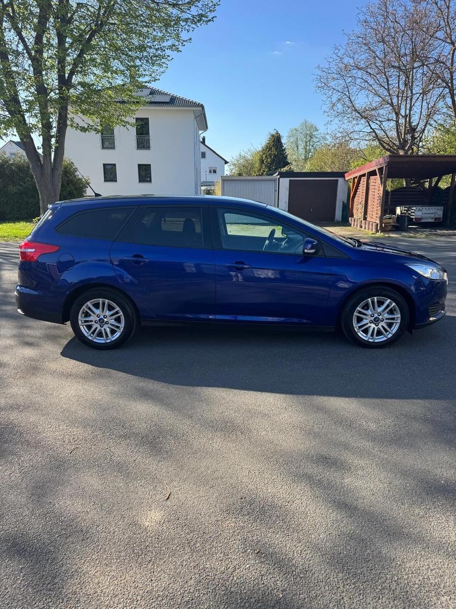 Ford Focus 2015 — engine 101 HP (74kW)