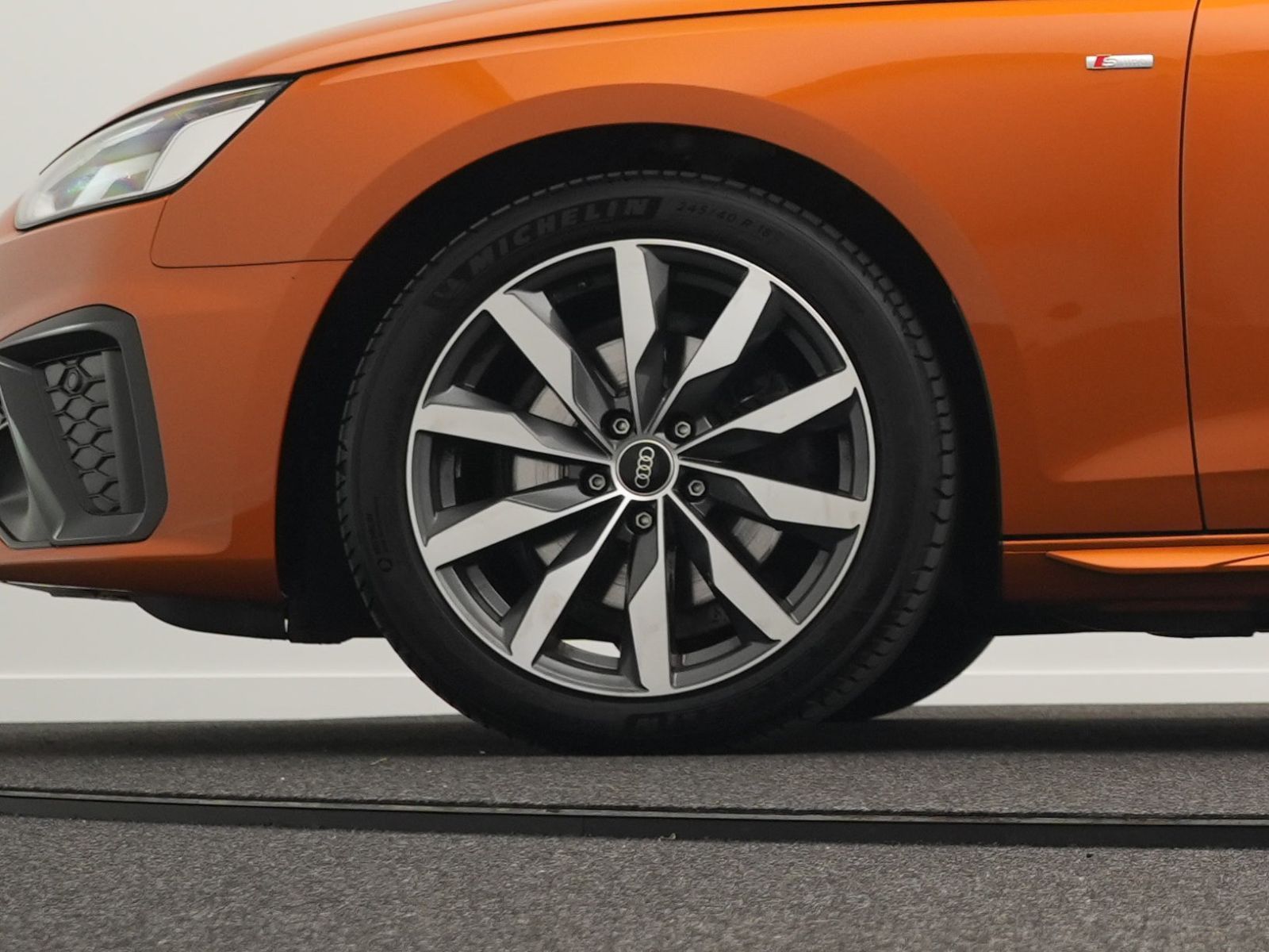 Audi A4 - Bild 47