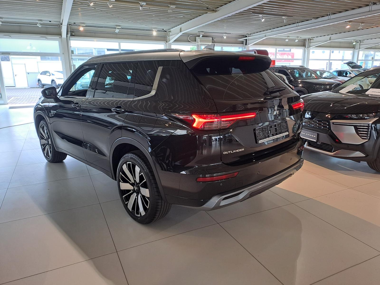 Mitsubishi Outlander 2.4 PHEV 100 kW S-AWC Top