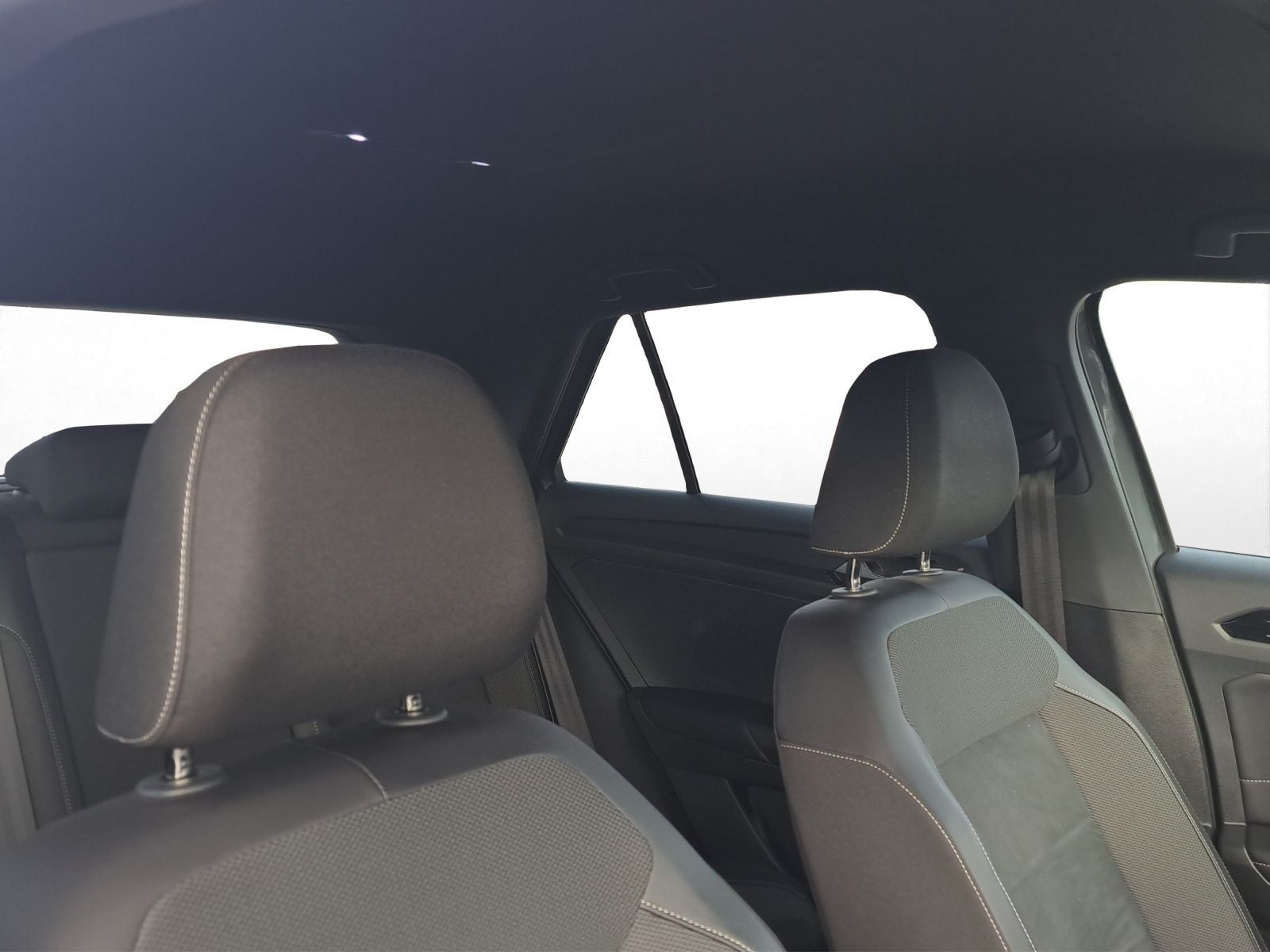 Volkswagen T-Roc - Bild 10