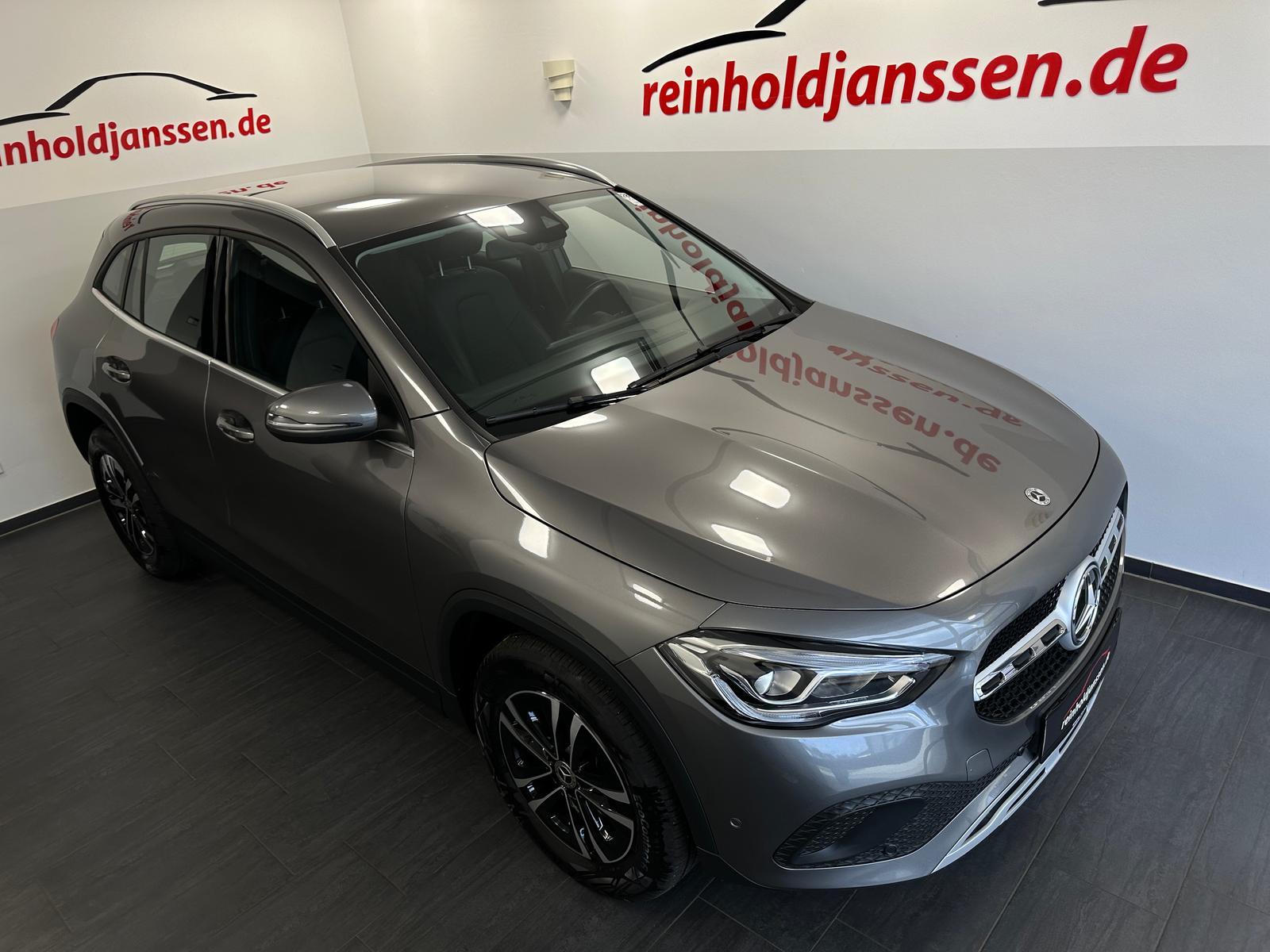 Mercedes-Benz GLA d 8G Style Kamera LED CarPlay Augmented